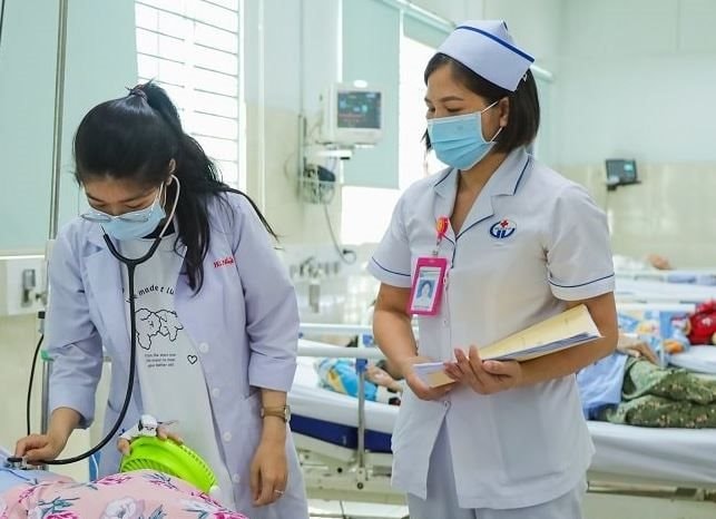 Các bác sĩ bệnh viện đa khoa Gò Vấp xử lý quyết đoán, cứu sống cô gái trẻ gặp sự cố  'khó nói’