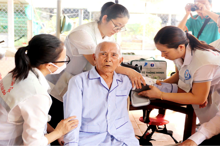 TP.HCM: Hàng ngàn người dân được tiếp cận dịch vụ chăm sóc sức khỏe tại nơi cư trú